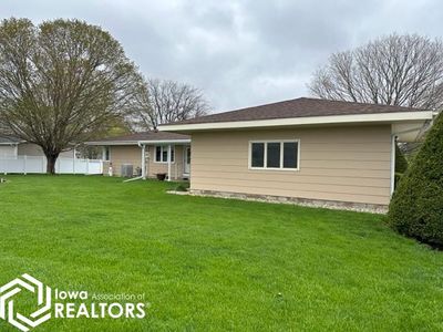 801 Grand Avenue, Home with 3 bedrooms, 1 bathrooms and 2 parking in Emmetsburg IA | Image 3