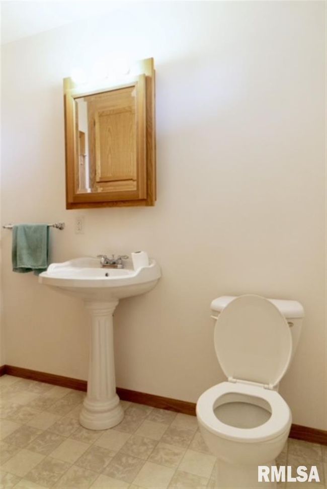 27605 Allens Grove Road, House other with 3 bedrooms, 4 bathrooms and null parking in Donahue IA | Image 14