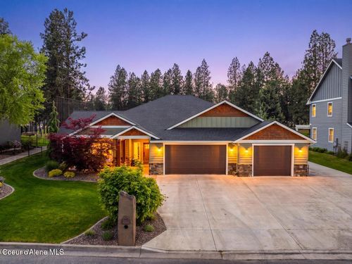 704 N Dundee Dr, Post Falls, ID, 83854-8886 | Card Image