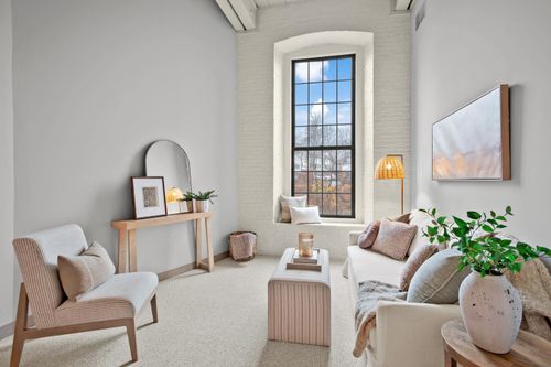 m13-100 Main St, Pembroke, NH, 03275-1241 | Card Image
