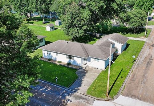 402 West St, Concordia, MO, 64020-9639 | Card Image