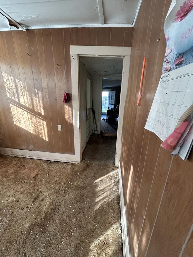 1065 N Main St, House other with 3 bedrooms, 2 bathrooms and null parking in Whitwell TN | Image 7