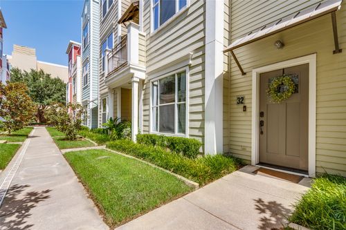 32-4121 Mckinney Ave, Dallas, TX, 75204-8208 | Card Image