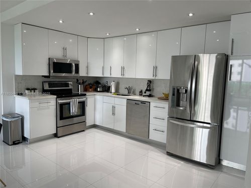 apt-426-19390 Collins Ave, Sunny Isles Beach, FL, 33160-2263 | Card Image