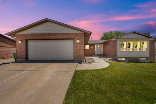 2902 N 725 W, Layton, UT, 84041-1204 | Card Image
