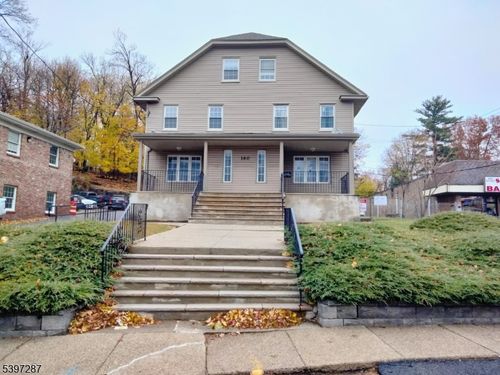 160 Bloomfield Ave, Verona, NJ, 07044-2711 | Card Image