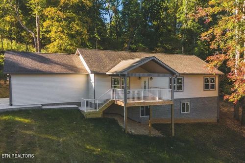 1002 Baldwin View Dr, New Market, TN, 37820-5275 | Card Image