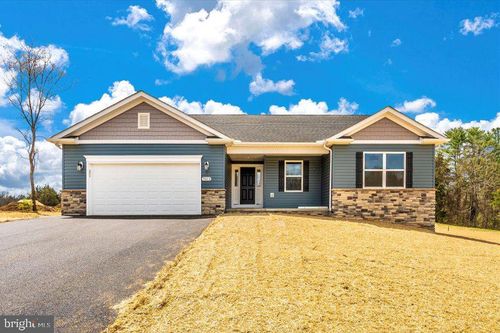 21913 Durberry Rd, SMITHSBURG, MD, 21783-1324 | Card Image