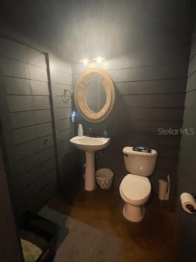 UNIT-27 - 2001 E 2 Nd Ave, Condo with 1 bedrooms, 2 bathrooms and null parking in TAMPA FL | Image 10