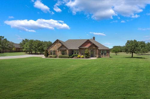 140 Cowan Xing, Alvord, TX, 76225-7950 | Card Image