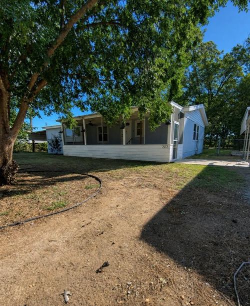 202 E Robinson Rd, Big Spring, TX, 79720-0930 | Card Image