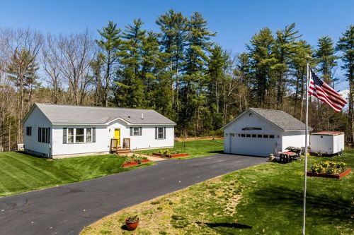 345 Stage Rd, Nottingham, NH, 03290-6207 | Card Image