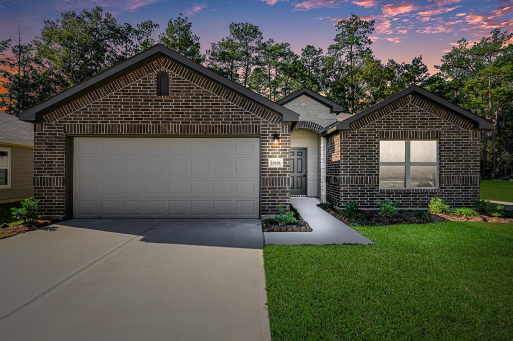 Oakland Hills Dr, Cleveland, TX 77327