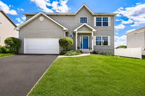 563 Camellia Ave, Aurora, IL, 60505-1082 | Card Image