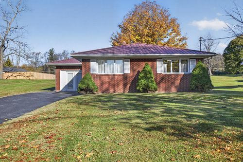 516 Blue Hills Dr, Glade Spring, VA, 24340-3101 | Card Image