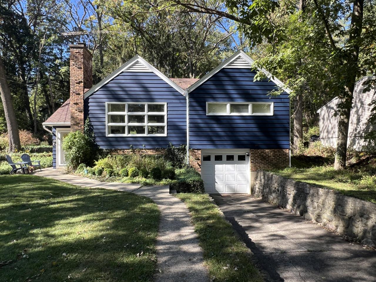 Hill St, Williams Bay, WI 53191