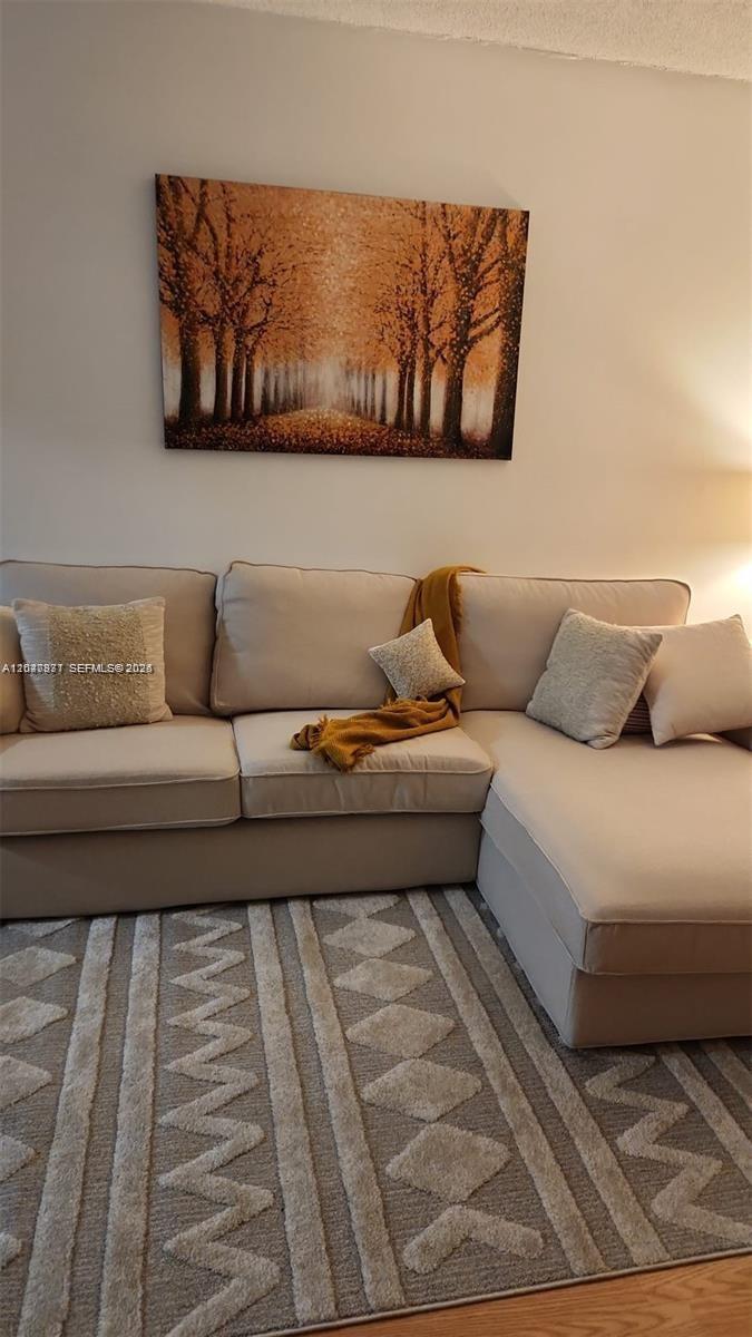 Residential Lease in North Miami 4