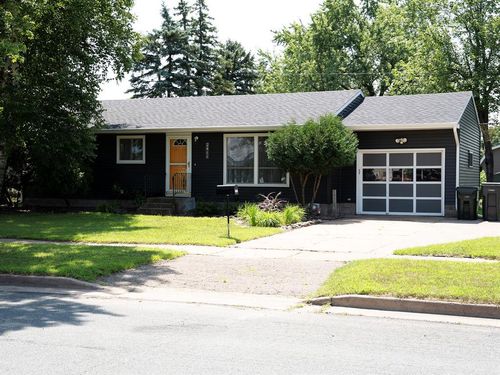 2411 Lynn Ave, Altoona, WI, 54720-1356 | Card Image
