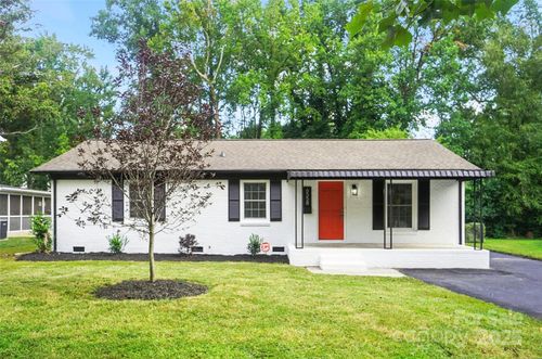 6558 Covecreek Dr, Charlotte, NC, 28215-1739 | Card Image