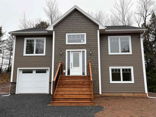 287-9 West Crt, Elmsdale, NS, B2S | Card Image