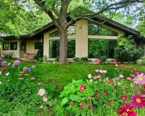 295 Brant Rd, Saint George, ON, N0E1N0 | Card Image