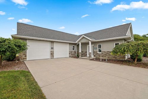 1441 Ava Hope Court, LEDGEVIEW, WI, 54115 | Card Image