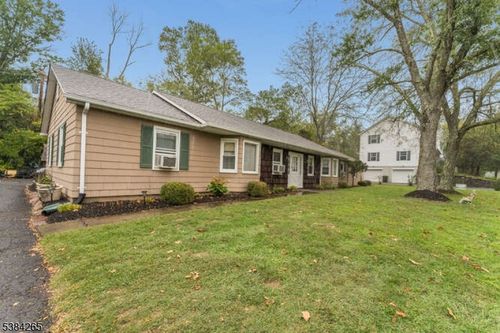 120 Peapack Rd, Far Hills, NJ, 07931-2755 | Card Image