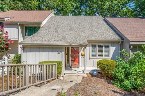 139 Lamplighter Cir, Winston Salem, NC, 27104-3416 | Card Image