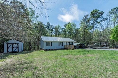 1241 Riverwood Rd, Lexington, NC, 27292-8861 | Card Image