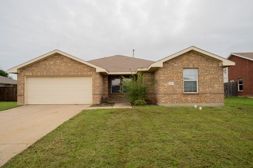 233 Willow Creek Ln, Terrell, TX, 75160-5145 | Card Image