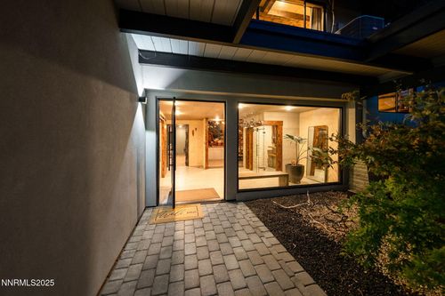 1825 Manzanita Cir, Reno, NV, 89509-5260 | Card Image