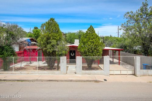 704 W Western Pl, Nogales, AZ, 85621-1848 | Card Image