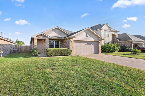 307 Gulf Winds Dr, Bacliff, TX, 77518-2175 | Card Image