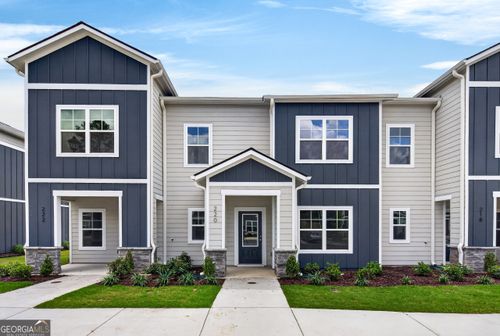 220 Rooker Dr, Lagrange, GA, 30241-8802 | Card Image