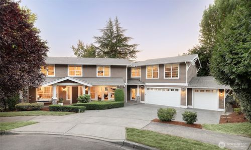 10829 101st Pl Ne, Kirkland, WA, 98033-4431 | Card Image