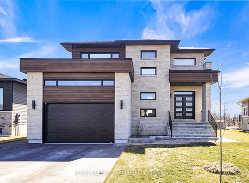 504 Barrage St, Casselman, ON, K0A1M0 | Card Image