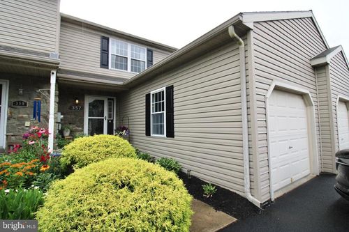 357 Deerfield Dr, Mount Joy, PA, 17552-1233 | Card Image
