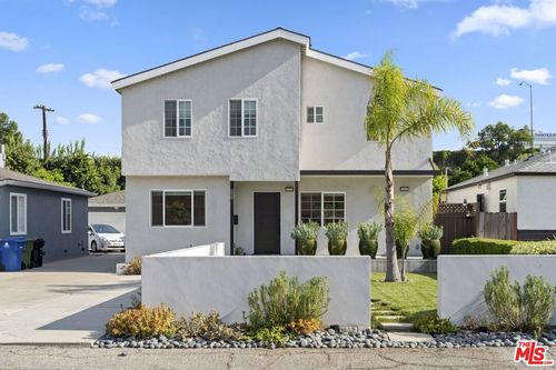 15216 Morrison St, Sherman Oaks, CA, 91423-2156 | Card Image