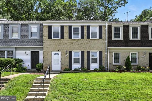 907 Windsor Ct, STERLING, VA, 20164-4914 | Card Image