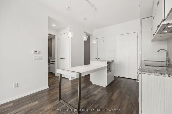 4301 - 197 Yonge St, Condo with 1 bedrooms, 1 bathrooms and null parking in Toronto ON | Image 18