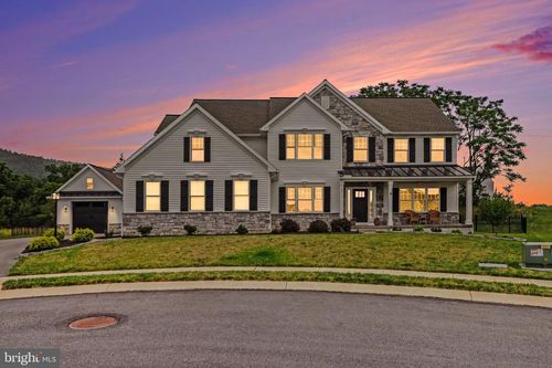 117 Scarlet Ct, HARRISBURG, PA, 17112-8306 | Card Image