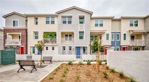 6989 Crimson Dr, Buena Park, CA, 90621-1175 | Card Image