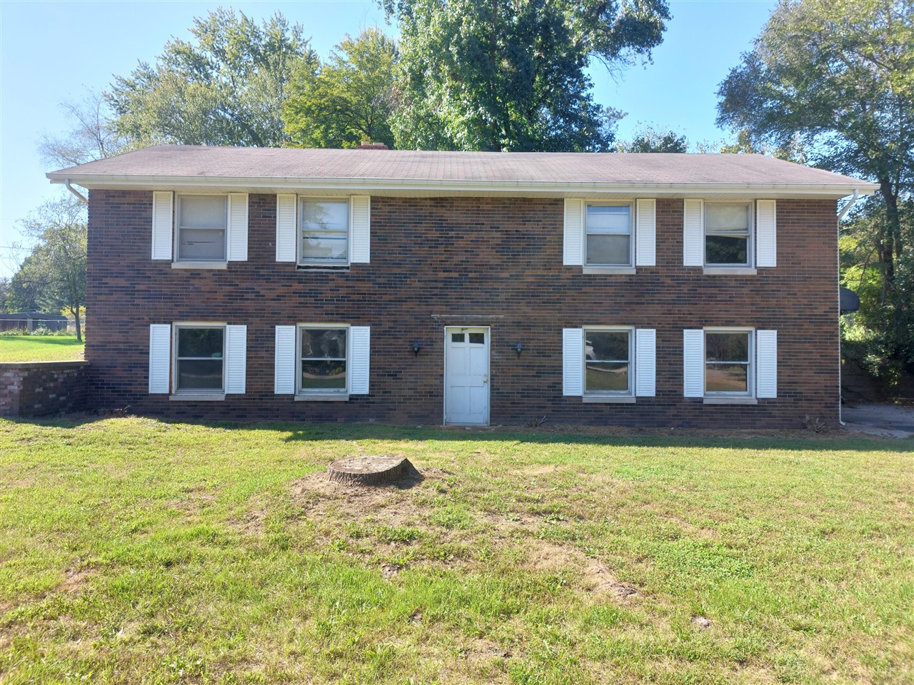 Champlain Dr, Niles, MI 49120