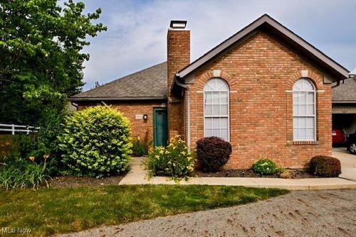 3633 Barrington Pl Nw, Canton, OH, 44708-5932 | Card Image