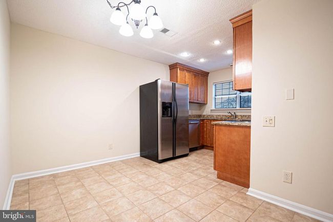 APT-101 - 12009 Golf Ridge Ct, Condo with 3 bedrooms, 2 bathrooms and null parking in FAIRFAX VA | Image 14