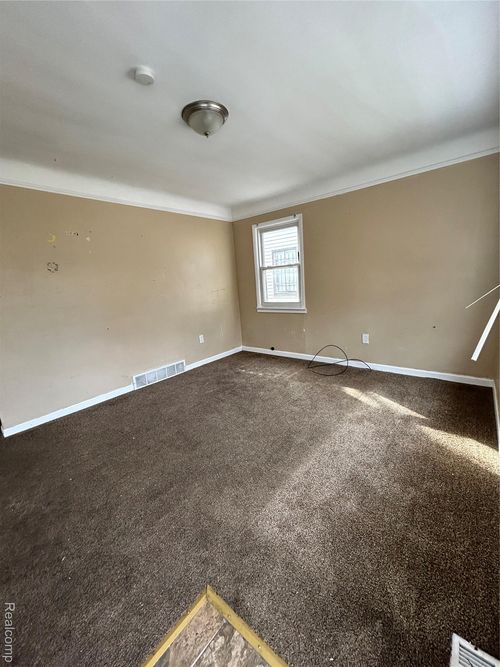 18024 Caldwell St, Detroit, MI, 48234-2447 | Card Image