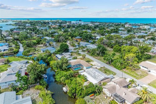 312 Winfield Way, NOKOMIS, FL, 34275-1979 | Card Image