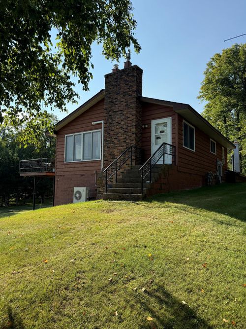 21852 Moose Point Rd, Cohasset, MN, 55721-8989 | Card Image