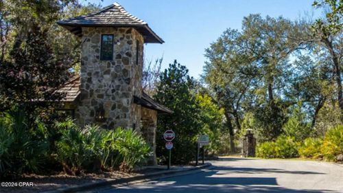 3918 Bungalow Ln, Panama City Beach, FL, 32408-7498 | Card Image