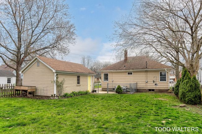 5-web-or-mls-251-w-21st-st | Image 5